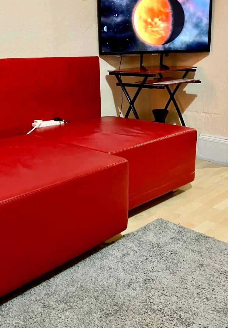 Homestay Comfy Rooms. Shared East London Homestay.